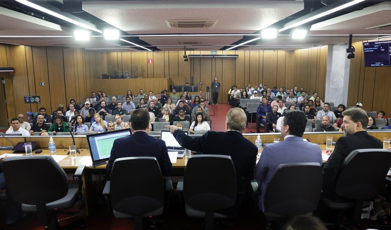 ALMG: deputados e representantes de autoescolas criticam mudanças na CNH