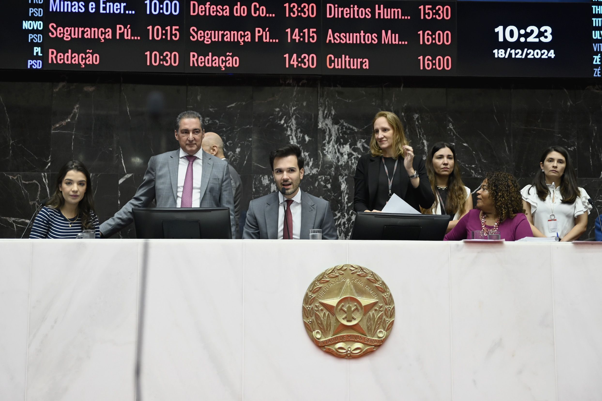 ALMG: deputados comemoram aprovação do programa que cria solução para a dívida de MG com a União