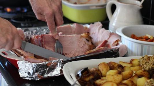 Almoço em homenagem a São Francisco de Paula pode ter causado intoxicação alimentar
