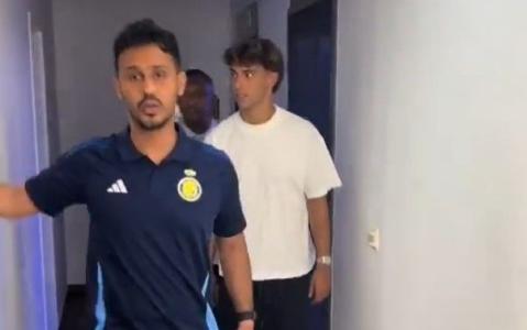João Felix na chegada à Áustria para se apresentar ao Al-Nassr, em 27 de julho de 2025