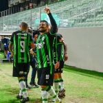 América vence o Millonarios e segue vivo na Sul-Americana