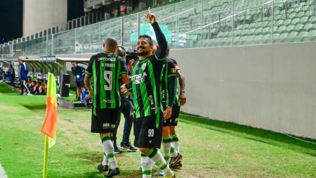 Aloísio abriu o placar para o América ainda no primeiro tempo