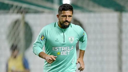 Aloísio durante partida entre América x Internacional válida pelas oitavas de final, jogo de ida da Copa do Brasil