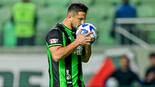 Aloísio fez os gols da vitória do Coelho sobre o Inter no Independência