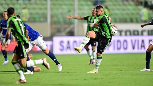 Aloísio marcou, de falta, o gol que abriu o placar no Independência