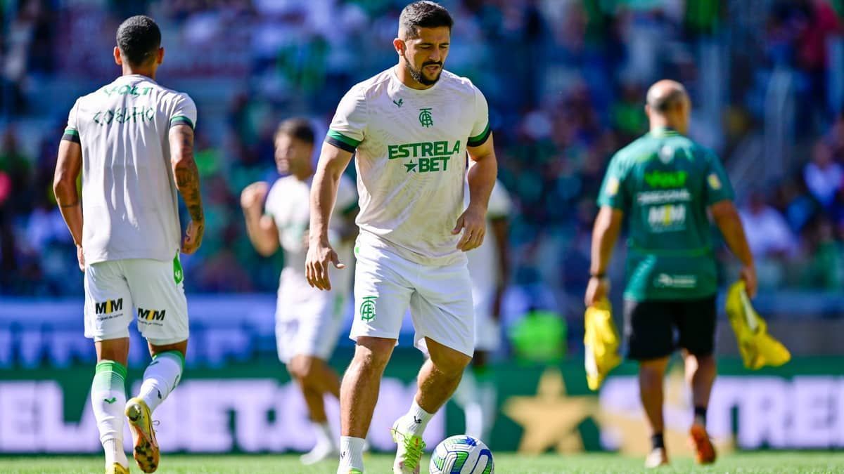 Aloísio volta a treinar no América e pode ser reforço ainda na Série A 2023