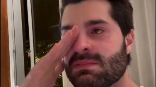Alok chora ao falar do pai e dos mortos em Israel