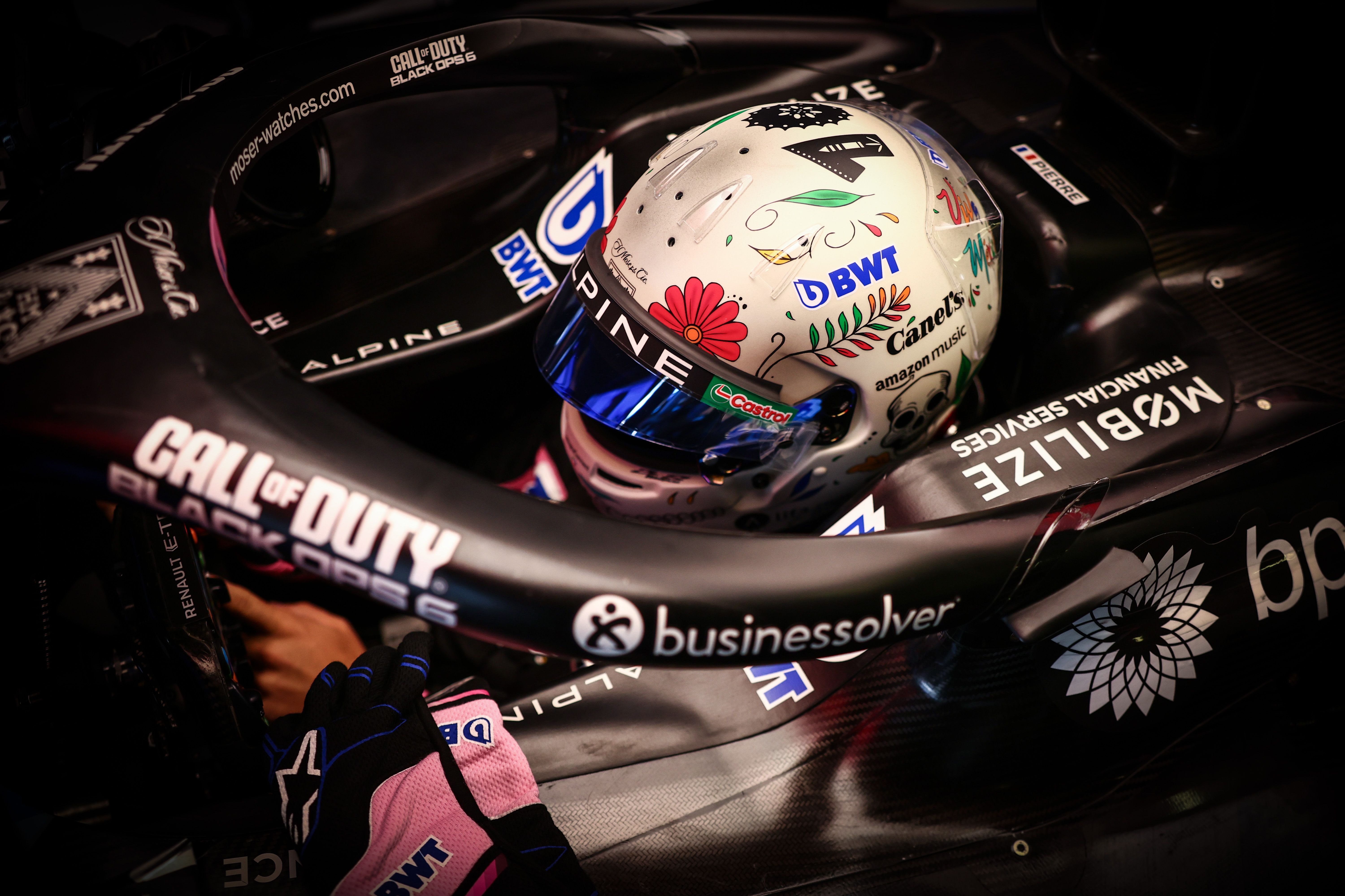 Piloto da Fórmula 1 usará capacete desenhado por fãs em início de temporada