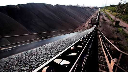 Alta no preço do minério de ferro impulsionou crescimento da economia mineira em 2021
