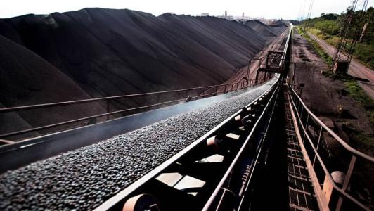 Alta no preço do minério de ferro impulsionou crescimento da economia mineira em 2021