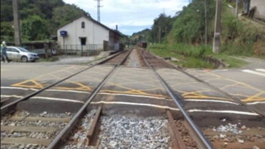 Alteração do sentido é temporária e acontece para realização de obras no trecho conhecido como Ferrovia do Aço