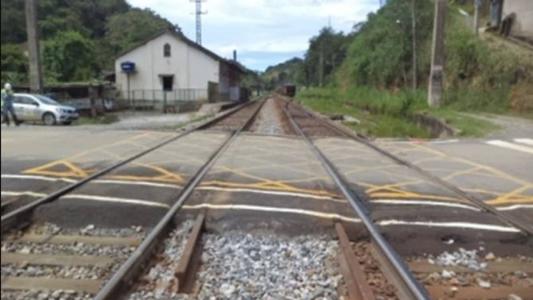 Alteração do sentido é temporária e acontece para realização de obras no trecho conhecido como Ferrovia do Aço