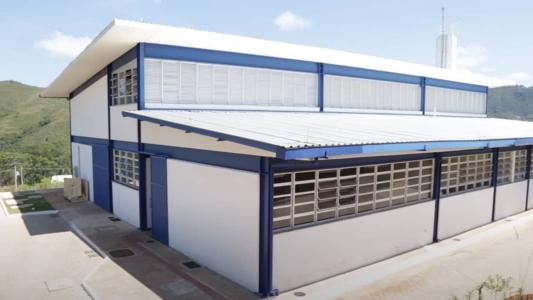Aluna estuda química industrial na UFP