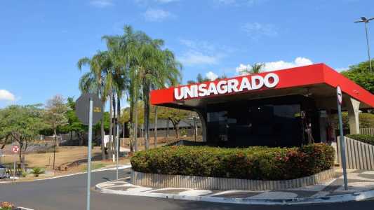 Alunas que debocharam de colega de 45 desistem da graduação