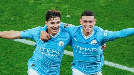 Alvarez e Foden, do Manchester City