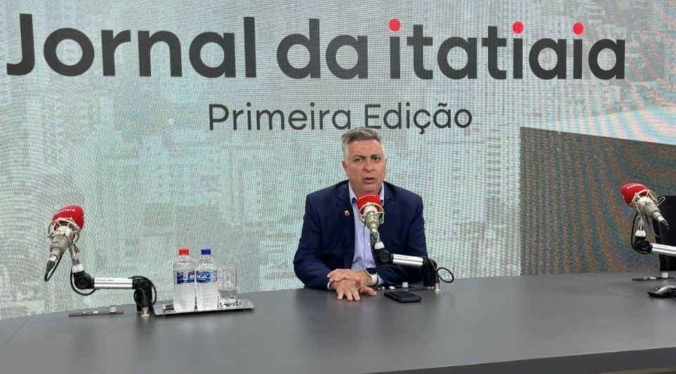 Passagem de ônibus, enchentes e relação com a Câmara: prefeito Álvaro Damião fala sobre desafios na PBH