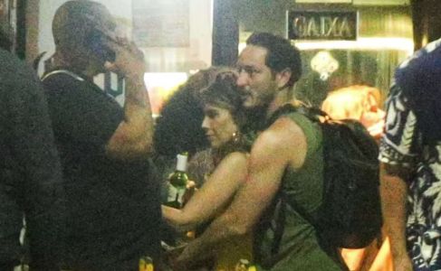 Participantes do Dança dos Famosos curtem madrugada no Rio