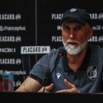 Criticado por presidente em Portugal, novo técnico do Vasco abre processo
