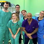 Rivais no BBB 23, Amanda e Cezar Black posam juntos na UTI de hospital no RS
