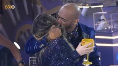 Amanda e Alface ficaram bem próximos durante a festa