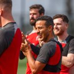 Aposentado, ex-Liverpool pode integrar comissão de gigante europeu, diz site