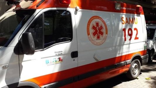 Ambulâncias do Samu foram acionadas para atender acidentes neste sábado