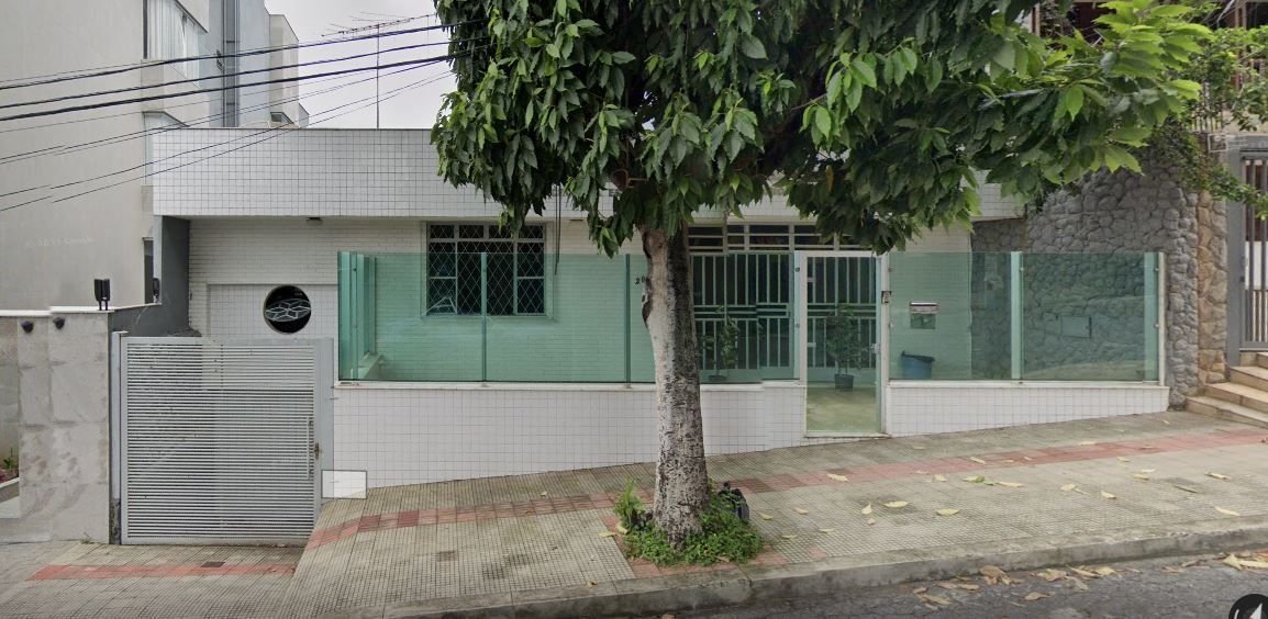Associação de jornalistas é alvo de furto em BH: ladrões levam TV, relógio de energia e fiação