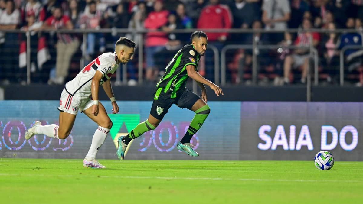 América: Everaldo comenta mau aproveitamento de finalizações na temporada