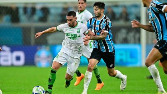América começou bem, mas caiu de rendimento com um a menos