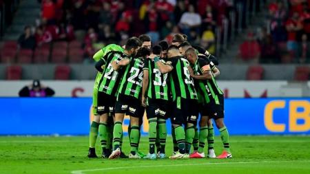 América comemorou classificação na Copa do Brasil e agora foca no Brasileirão
