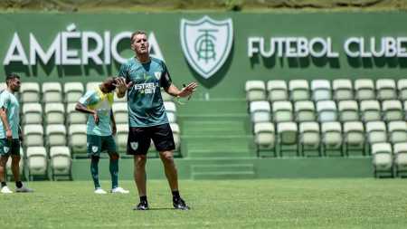 América de Mancini quer manter 100% de aproveitamento no Mineiro