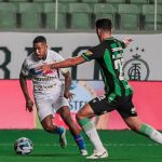 Juninho detona 1º tempo do América: 'Não existe isso no futebol profissional'