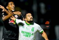 América busca empate com o Bragantino e soma 1º ponto na Série A