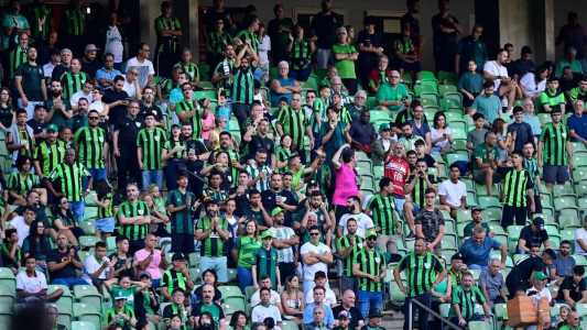 América enfrenta o RB Bragantino na quinta-feira (3), pelas oitavas de final da Sul-Americana