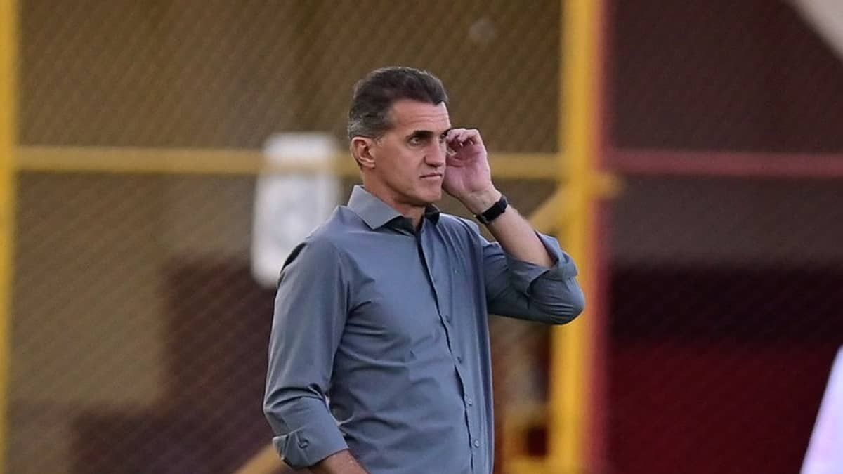 Vagner Mancini elogia desempenho da equipe e aponta erros a serem corrigidos