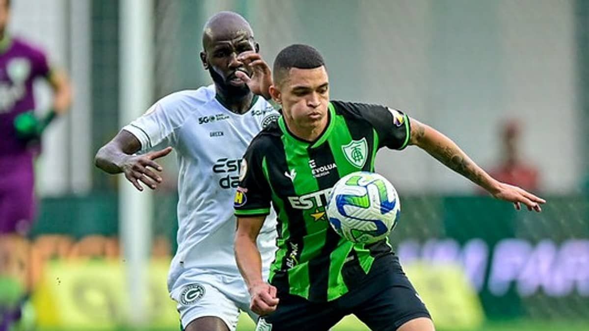 América é pouco efetivo, perde para o Goiás e se afunda no Brasileiro 