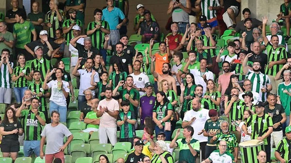 Torcedores do América poderão retirar ingresso gratuito para jogo com o Cruzeiro