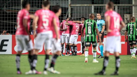 América sofreu nos jogos da Libertadores no Independência em 2022