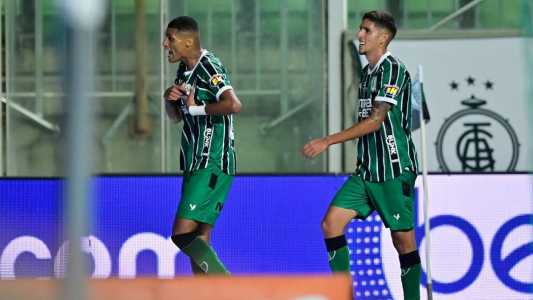 América vence Santos e deixa lanterna do Brasileiro