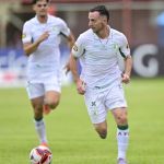 América marca no fim, empata com Itabirito e mantém liderança de grupo no Mineiro