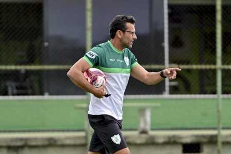 Alberto Valentim