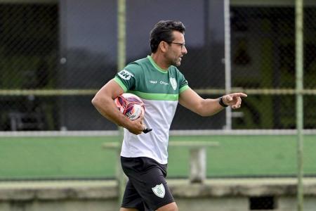 Alberto Valentim