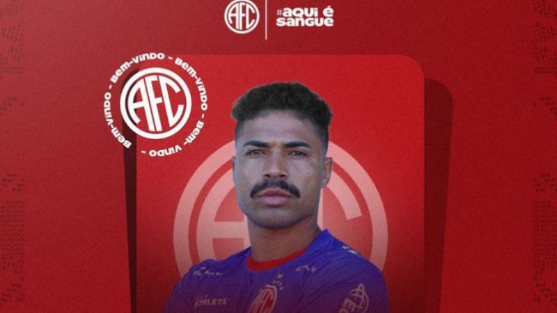 Time de Romário anuncia contratação de meia ex-Cruzeiro