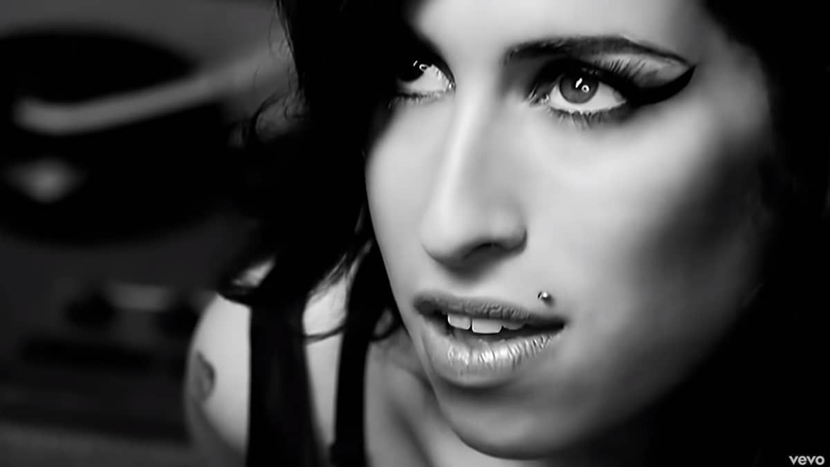 Morte de Amy Winehouse completa 12 anos: relembre a última aparição da artista