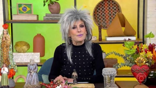 Ana Maria Braga apareceu com visual inusitado no programa desta manhã