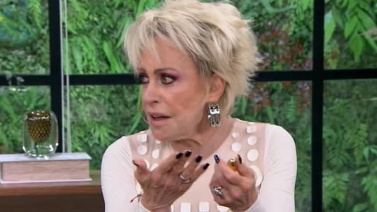 Ana Maria Braga mostrou brinquedos íntimos durante programa