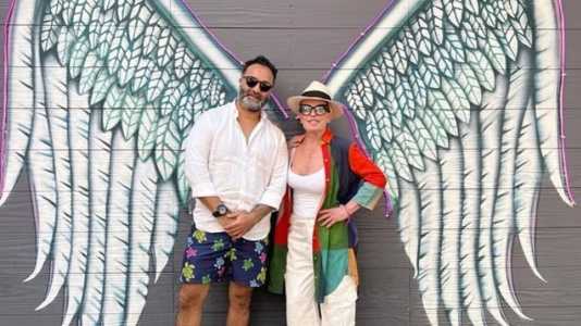 Ana Maria Braga postou clique discreto com namorado na web