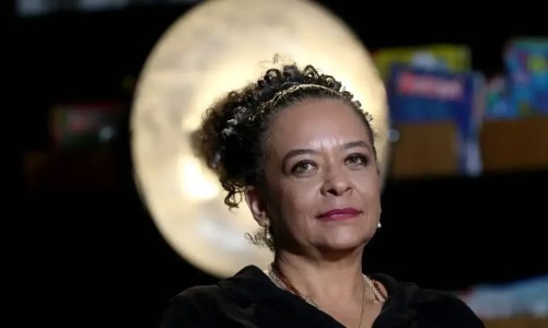 Gonçalves é a primeira escritora negra a ser eleita imortal da ABL