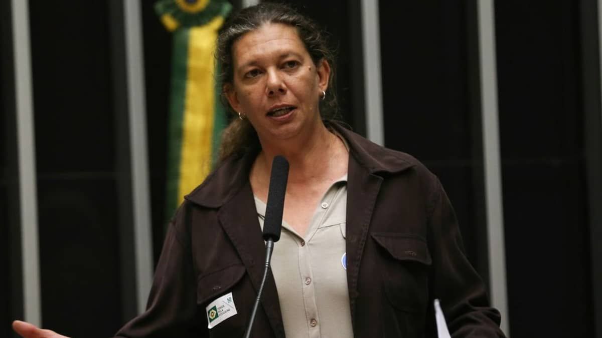 Ana Moser toma posse como ministra do Esporte