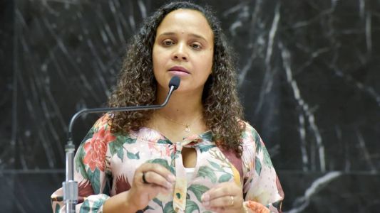 Ana Paula Siqueira comemorou sanção de lei aprovada na ALMG que cria política contra violência de gênero na política